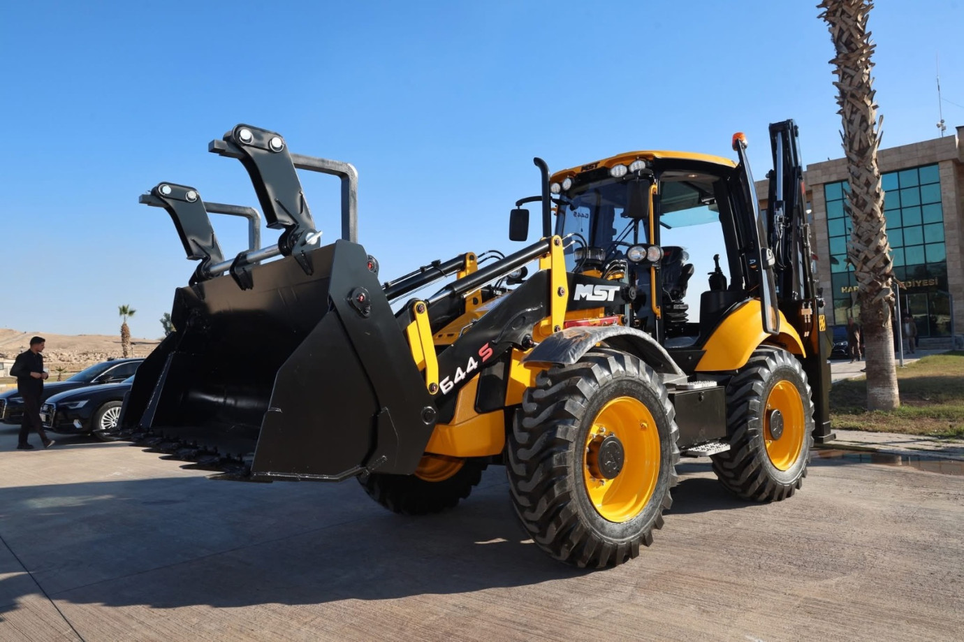 Harran Belediyesi Araç Filosunu Güçlendirmeye Devam Ediyor