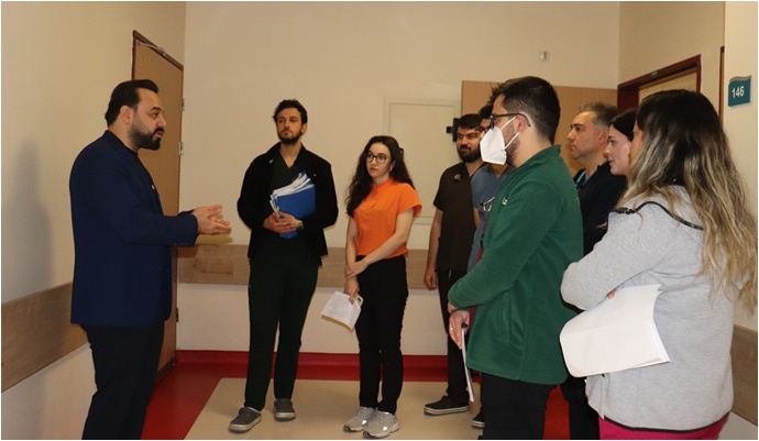 Aort Anevrizmasına Tam Kapalı Müdahale Başarıyla Yapıldı-(VİDEO)