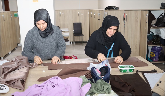 Karaköprü’de Kurslar Kadınların Hayatına Dokunuyor-(VİDEO)