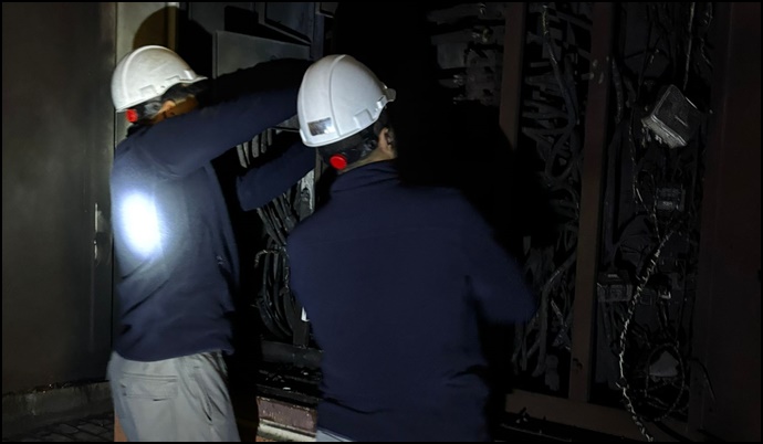 Şanlıurfa’da Elektrik Binasında Yangın: Enerji Kesintisi Yaşandı-(VİDEO)