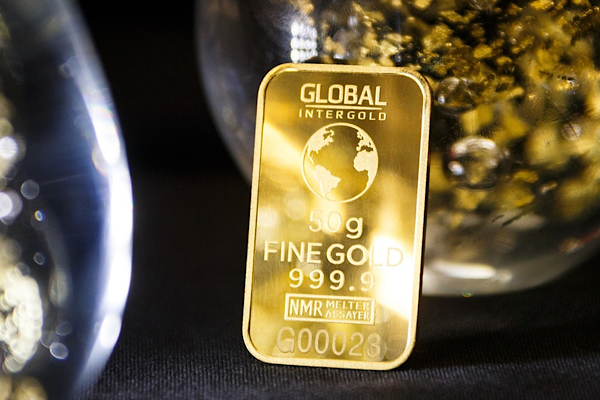 Altın ve gümüş yeniden yükseliyor