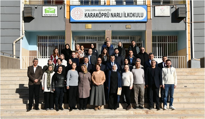 Bakan Tekin, Karaköprü Narlı İlkokulu’nu ziyaret etti