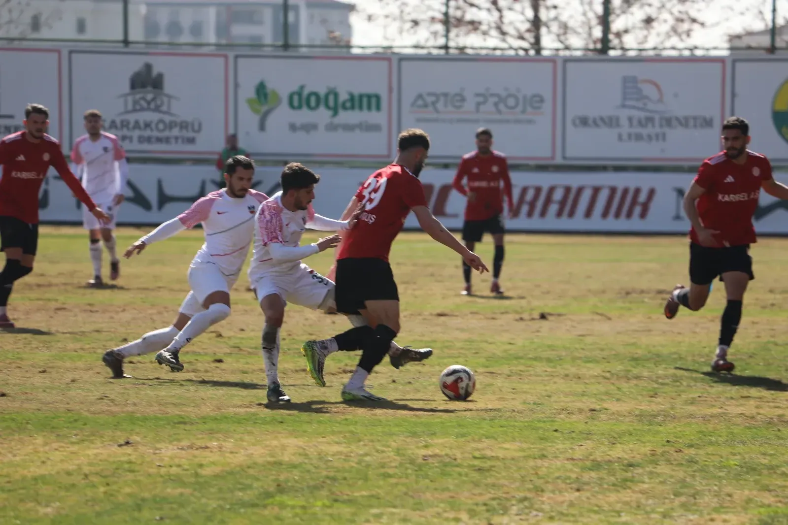 Karaköprü Belediyespor İlk Yarıyı 2-0 Önde Tamamladı