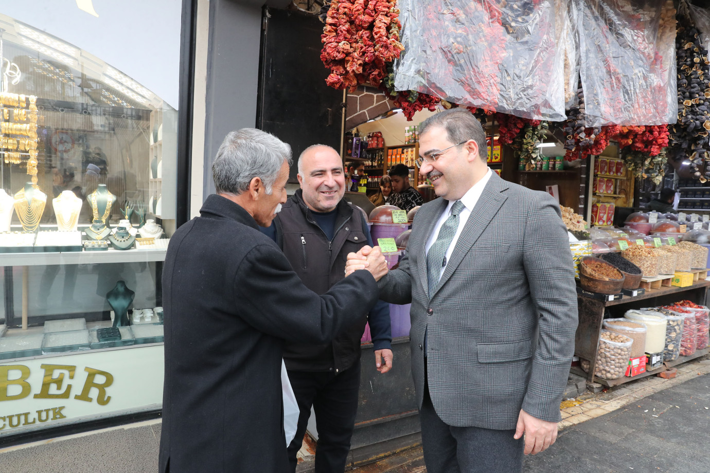 Başkan Canpolat Halkla İç İçe Olmayı Sürdürüyor-(VİDEO)