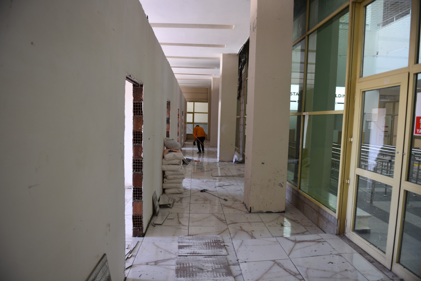 Siverek Belediyesi'nden devlet hastanesine 6 yeni poliklinik-(VİDEO)