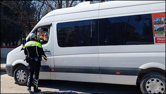 Şanlıurfa’da okul çevreleri ve servis araçlarına denetim