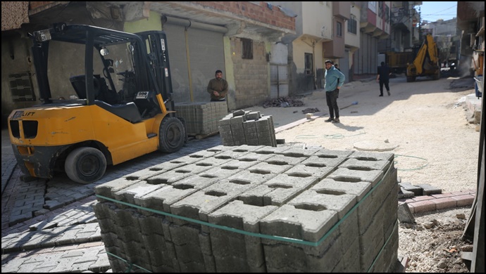 Eyyübiye’de Yol ve Park Yenilemeleri-(VİDEO)