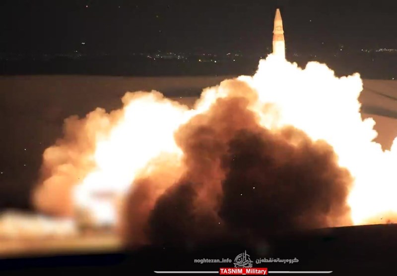 İran Devrim Muhafızları’ndan “Siyonist İç Cephe Komutanları”nın Toplantı Yerine Füze Saldırısı