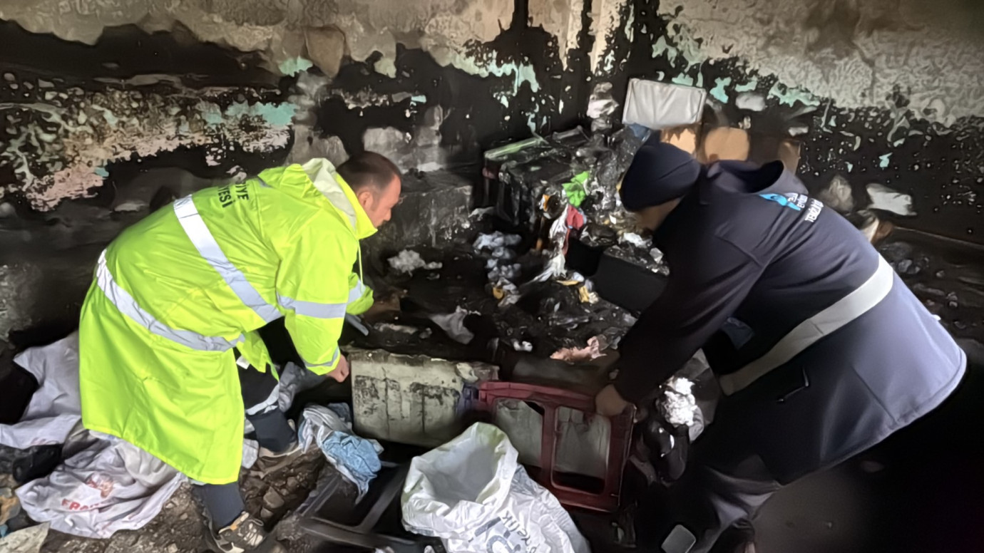 Evi Yanan Aileye Eyyübiye Belediyesi Sahip Çıktı-(VİDEO)