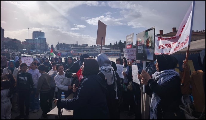 Rabia Meydanı’nda Filistin İçin Tek Yürek Oldular