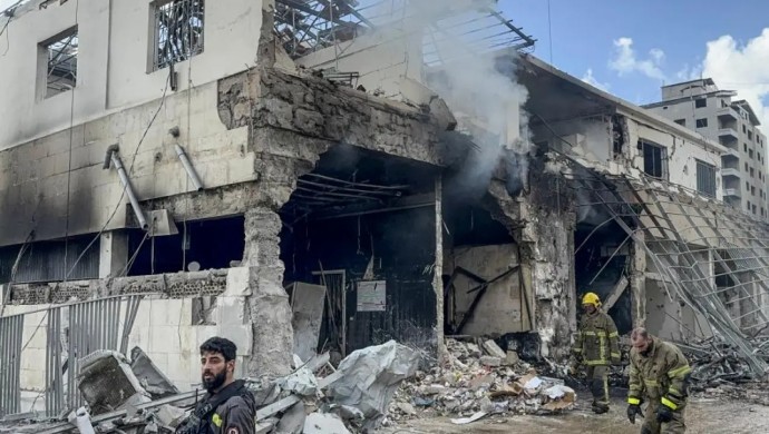 NNA: İsrail Lübnan'da hükümet binası çevresini hedef aldı