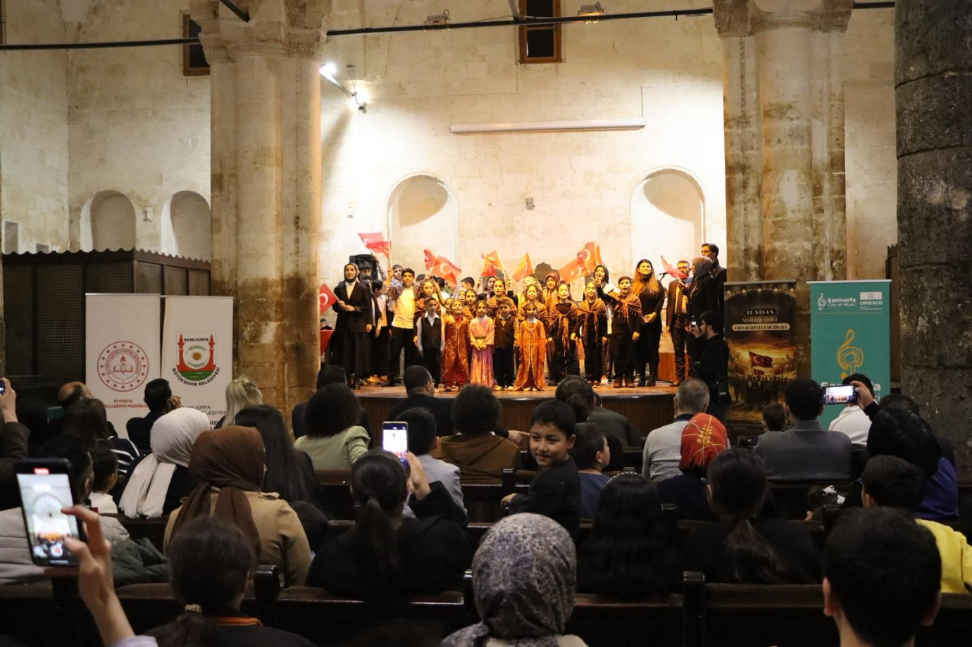 KURTULUŞUN KAHRAMANLIĞI, ÖĞRENCİLERLE SAHNEDE HAYAT BULDU