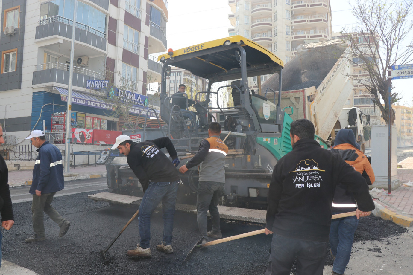 Şanlıurfa’da Karşıyaka Mahallesi’nde sıcak asfalt çalışması tamamlandı