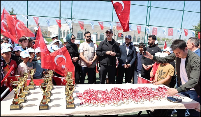 Eyyübiyeli Çocuklar 23 Nisan Futbol Turnuvasında Buluştu-(VİDEO)