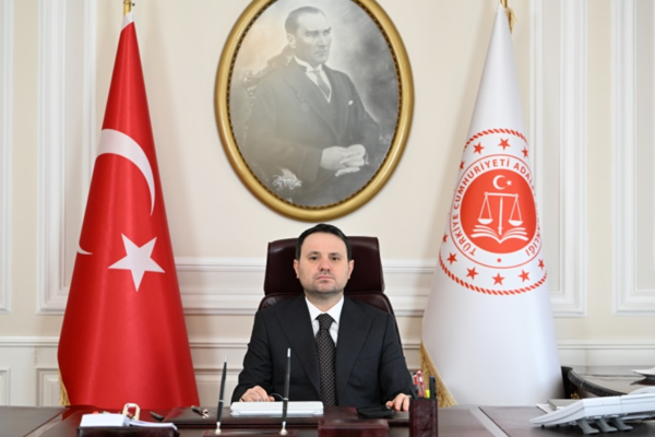 Gürlek: Demokrasimize sahip çıkma kararlılığımızı bir kez daha vurguluyoruz