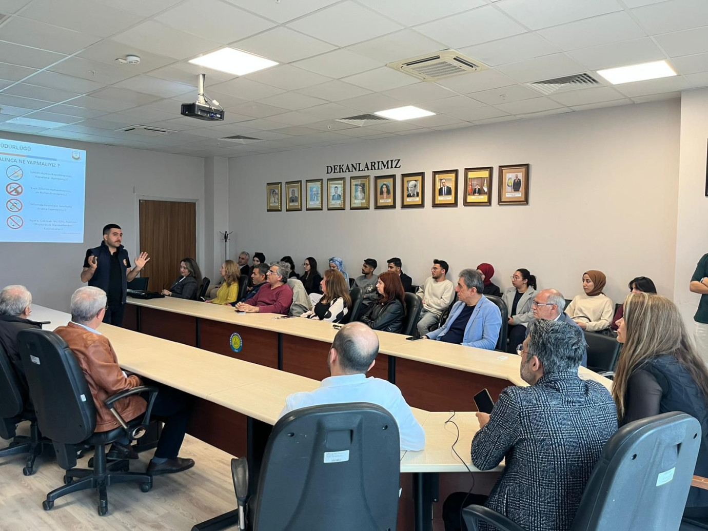 Harran Üniversitesi’nde Yangına İlk Müdahale Eğitimi Verildi