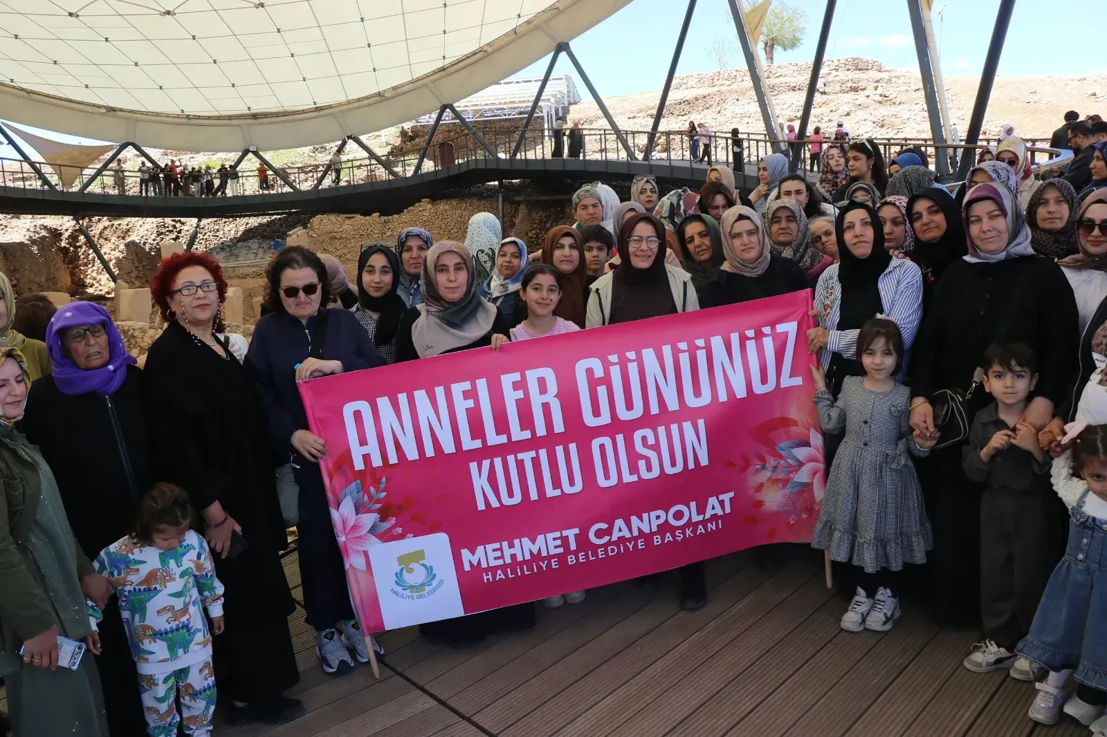 Haliliye 'de Anneler Günü'nde Göbeklitepe Gezisi