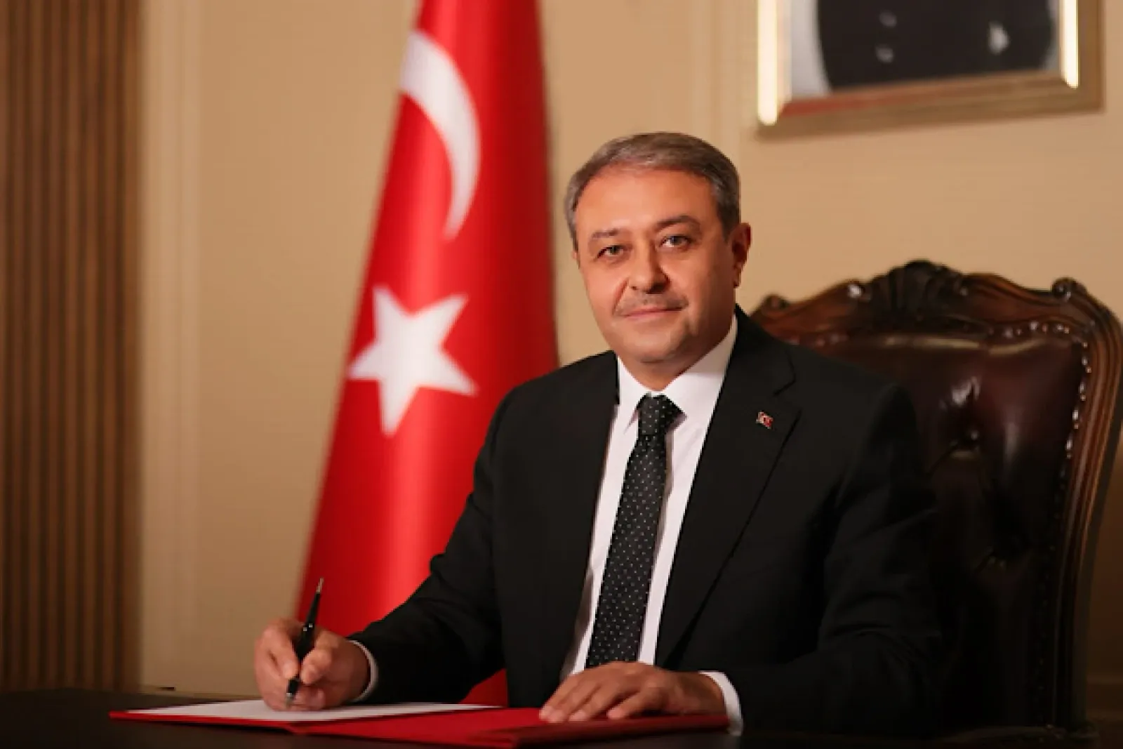 Şanlıurfa Valisi Hasan Şıldak Hac Vazifesi İçin Kutsal Topraklara Gitti