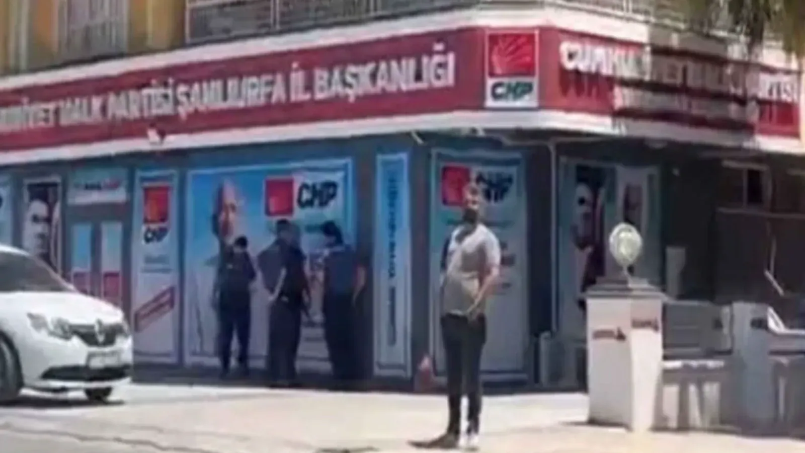 CHP Genel Merkezi’ne Yönelik Saldırının Ardından Gözler Şanlıurfa İl Başkanlığı’na Çevrildi