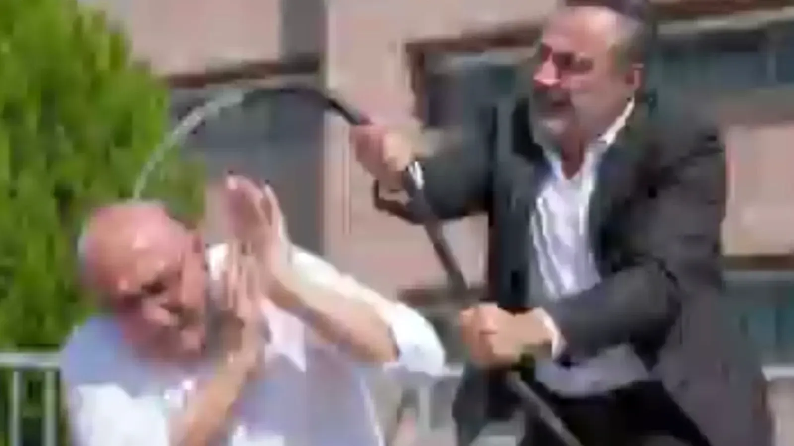 "Arınacağız" çıkışı CHP'yi karıştırdı! Berhan Şimşek'ten Tan