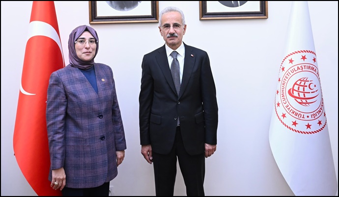 Yazmacı, Ulaştırma Bakanı Uraloğlu ile Şanlıurfa'nın Ulaşım Yatırımlarını Görüştü