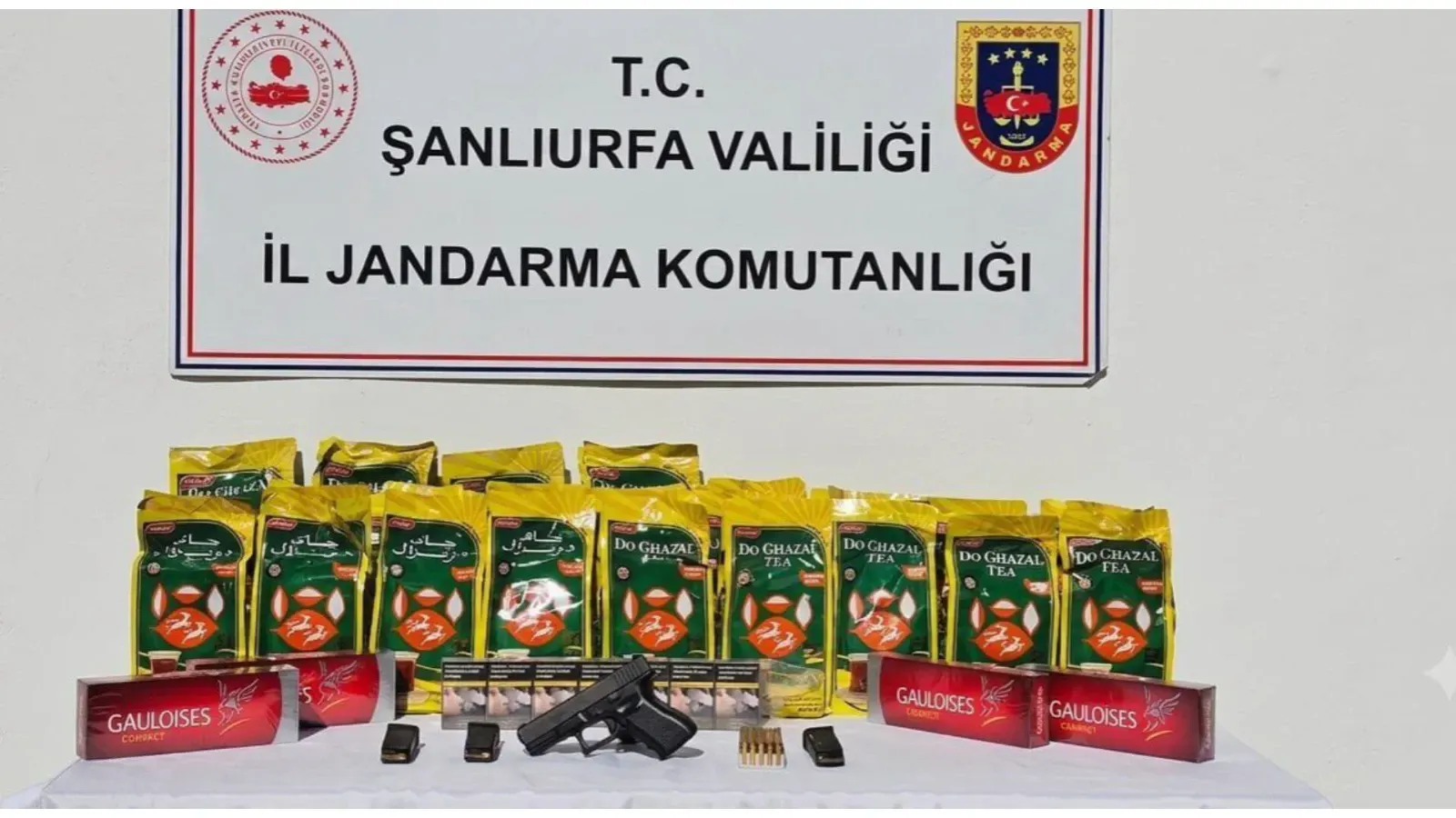 Ceylanpınar'da Ruhsatsız Silah ve Kaçak Ürün Operasyonu: Tabanca, Mermi, Sigara ve Çay Ele Geçirildi