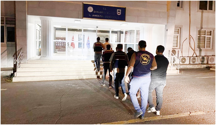 Kendisini Polis Olarak Tanıtan Dolandırıcılara Jandarmadan Operasyon