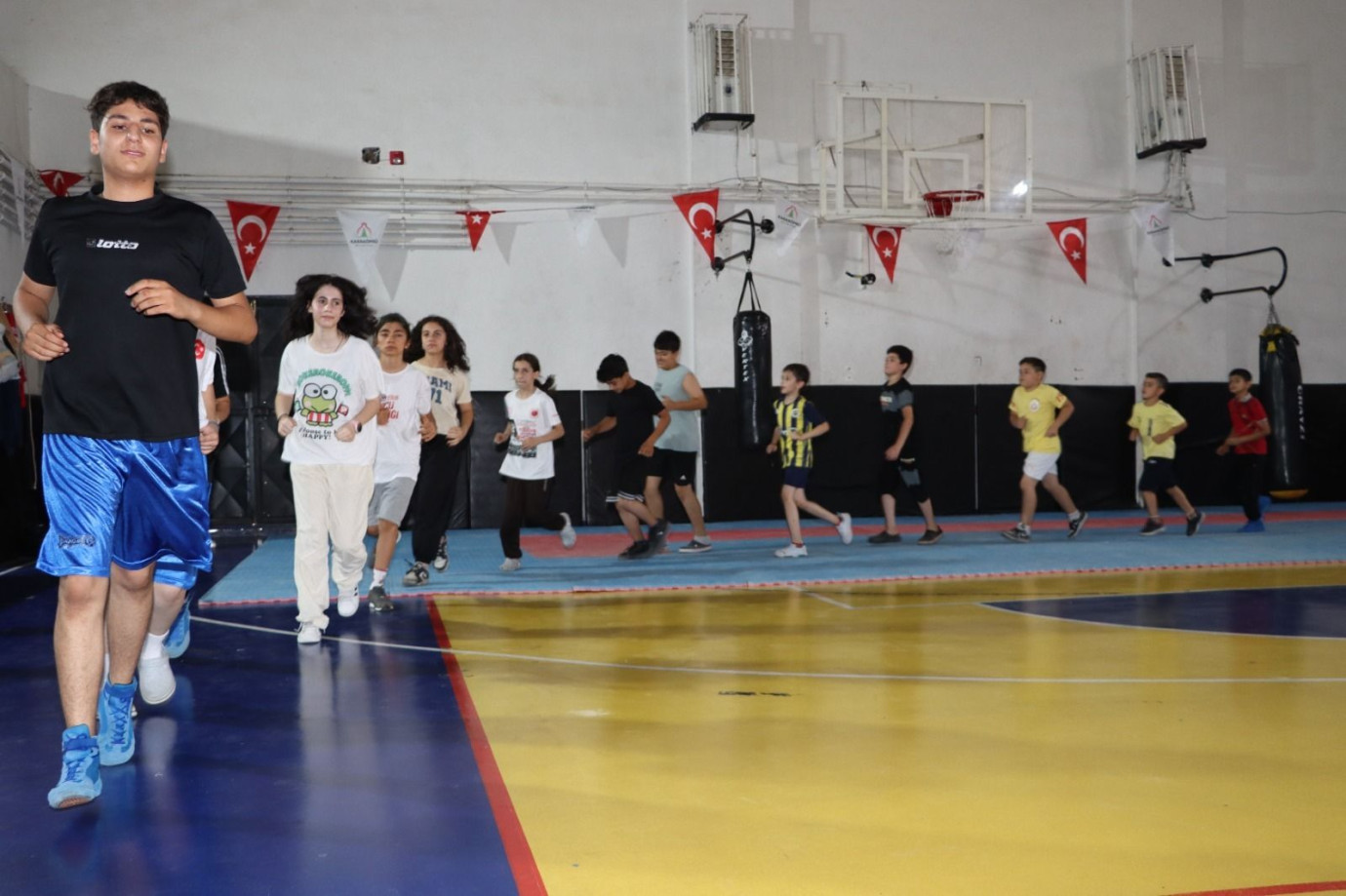 Karaköprü Belediyesi Yaz Tatilini Spora Dönüştürdü: 440 Öğrenci Eğitim Alıyor