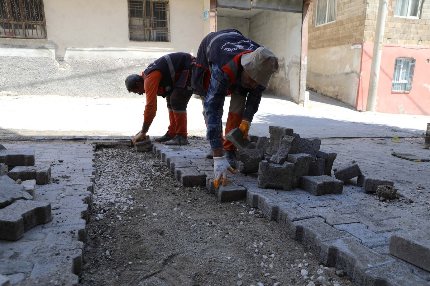 HALİLİYE BELEDİYESİ'NDEN ÜST YAPIYA GÜÇLÜ DOKUNUŞ