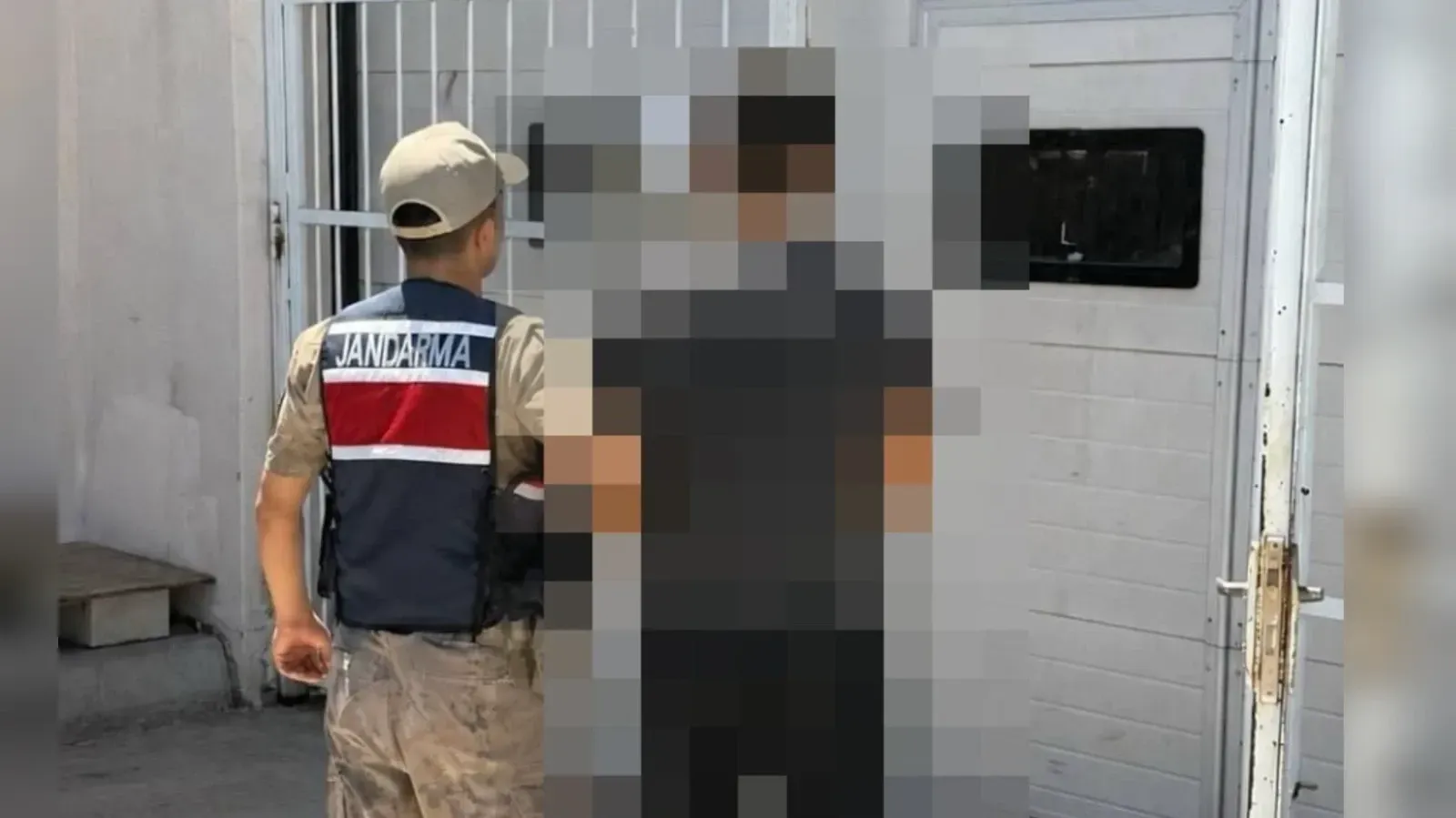 Ceylanpınar'da 5 Yıl Hapis Cezası Bulunan Firari JASAT Operasyonuyla Yakalandı
