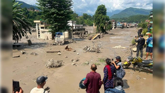 Nepal’deki selde 8 kişi öldü