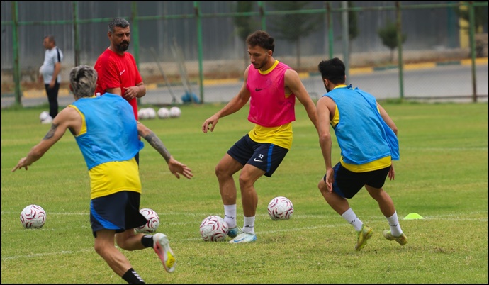 Şanlıurfaspor’da Yeni Sezon Mesaisi Sürüyor