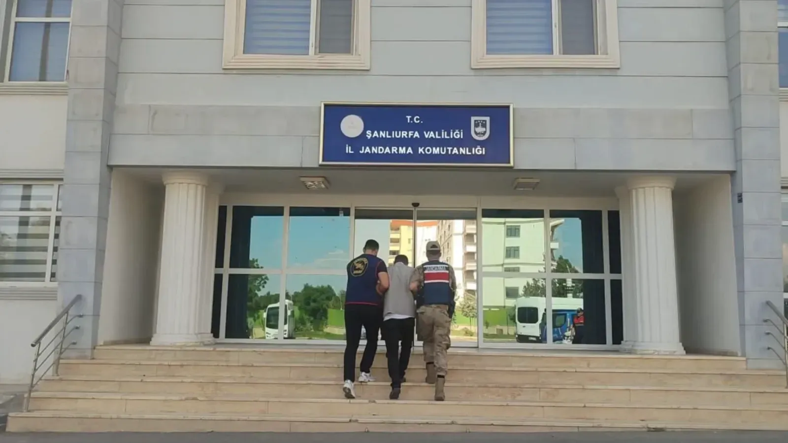 72 Milyon TL Değerindeki 1.758 Cumhuriyet Altını İçin Aranıyordu! Şanlıurfa’da Yakalandı