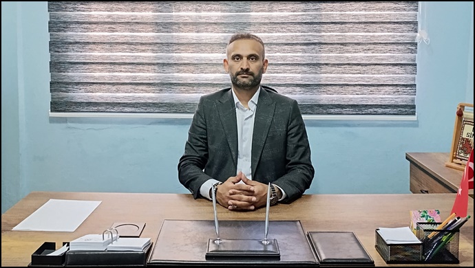 Sinanoğlu: 12 Eylül Demokrasinin Kara Lekesidir