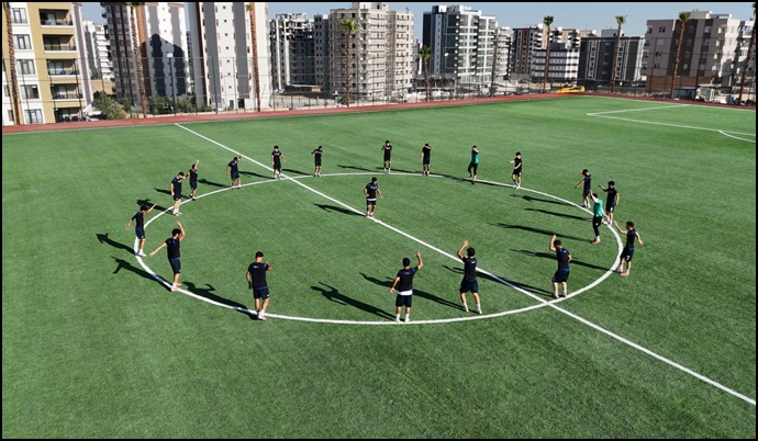 Karaköprü’de 26 Bin Metrekarelik Spor Kompleksi Hizmete Girdi