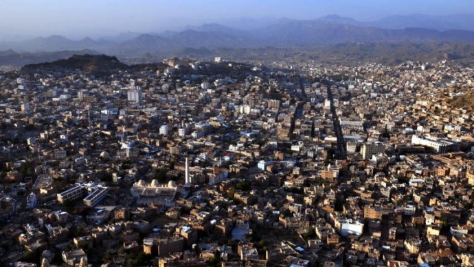 Yemen hükümeti: Husi saldırılarında 1’i çocuk 5 kişi yaşamını yitirdi