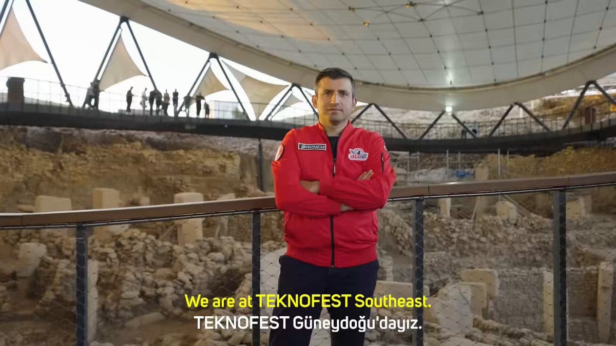 Selçuk Bayraktar Göbeklitepe’de: “İnsanlığı iyileştirecek nesiller yine bu topraklardan çıkacak”