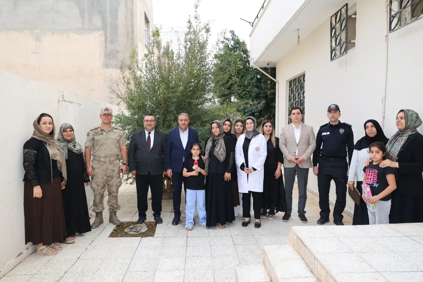 Vali Şıldak’tan Suruç’ta Kütüphane ve ADEM Ziyareti