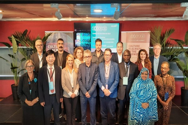 Diyarbakır Büyükşehir Belediyesi Eşbaşkanı Hatun, Barselona’daki zirveye katıldı