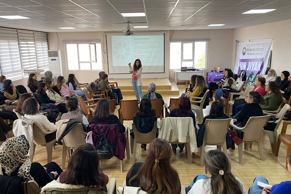 Hilvan’da kadın politikaları ve yerel yönetim eğitimi düzenlendi