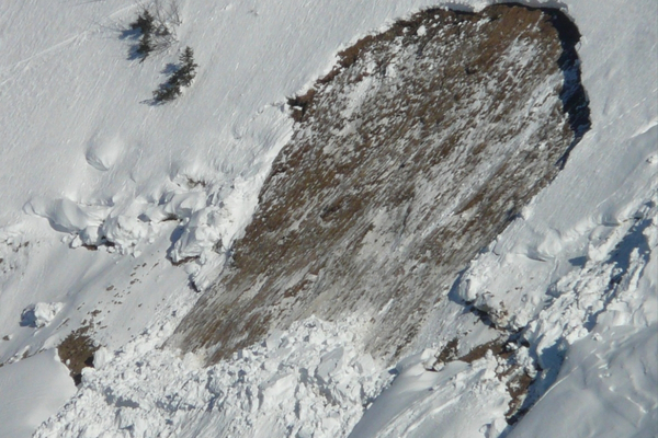 Meteorolojiden toz taşınımı ve çığ uyarısı
