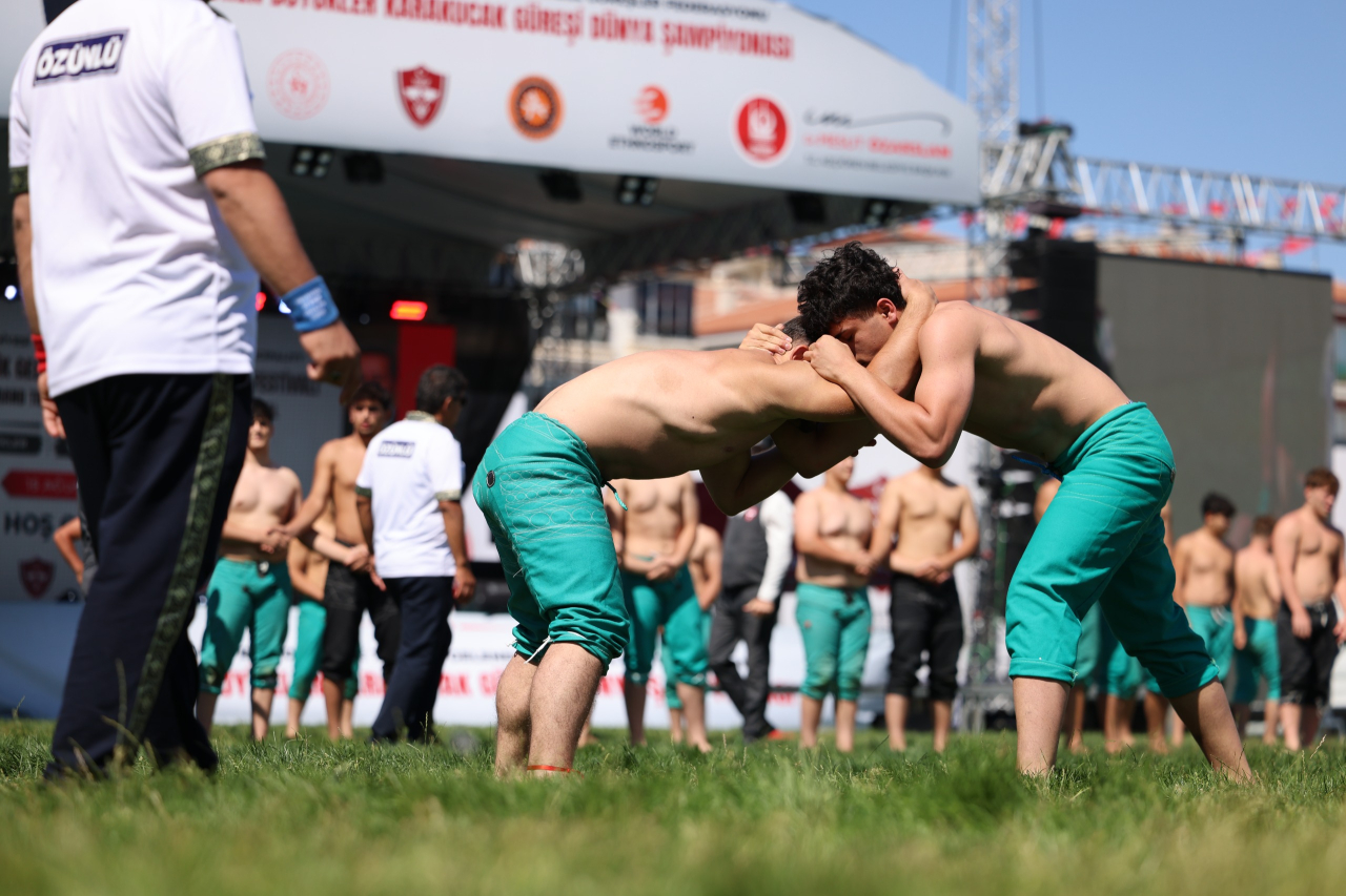 Keçiören’de 81 ilden 1.500 pehlivan er meydanında buluştu