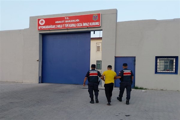  4 ayrı suçtan yaklaşık 14 yıl hapis cezası ile aranan şahıs yakalandı