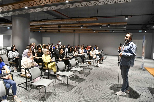 ABB’den KPSS ve YKS hazırlık öğrencilerine motivasyon semineri