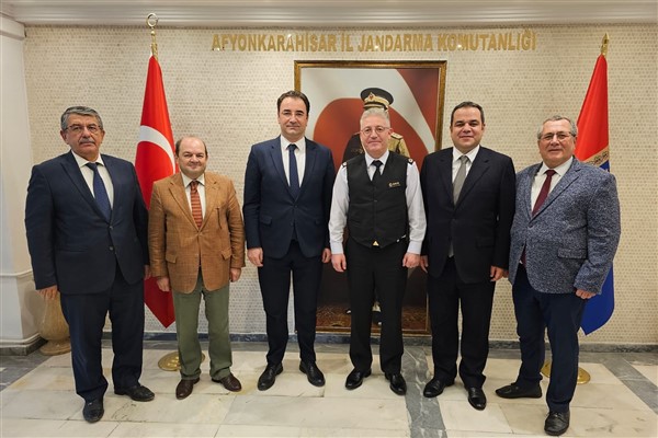 Afyon Gazeteciler Cemiyeti'nden Afyonkarahisar İl Müftüsü Kazancı’ya veda ziyareti