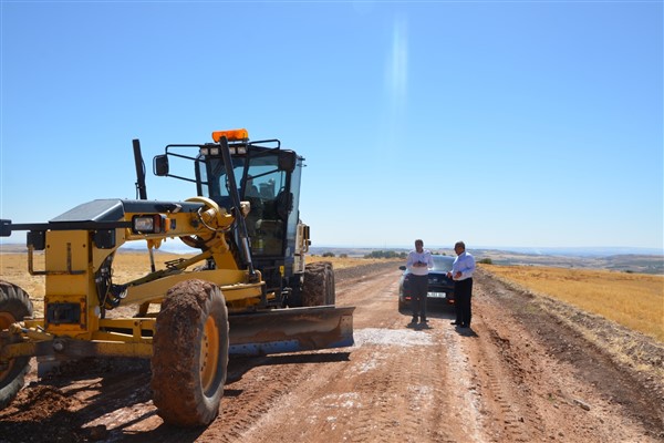 Afyonkarahisar'da kış sezonu öncesi asfalt çalışmaları hızlandı