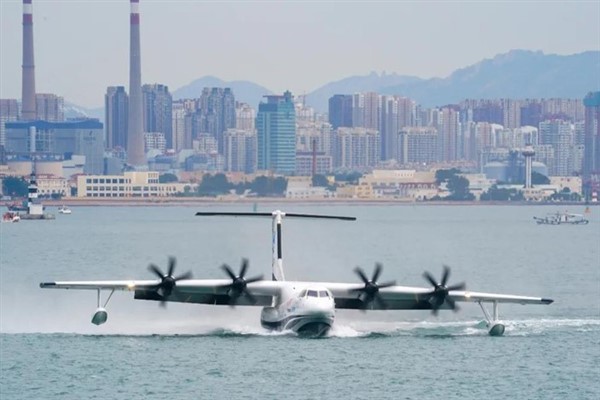 AG600 amfibik uçak yangınla mücadeleye hazır