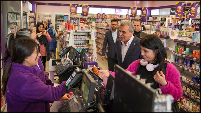 Ak Aday Beyazgül Her Anında Vatandaşın Yanında