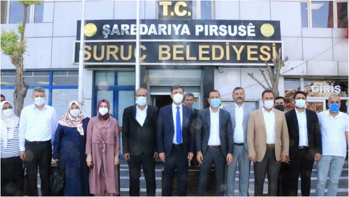 Ak Parti'den Suruç'a çıkarma