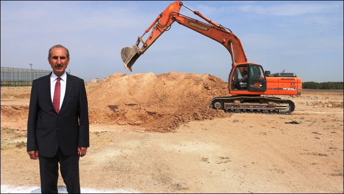 Akçakale’de ilk! Yarı olimpik yüzme havuzu yapılıyor